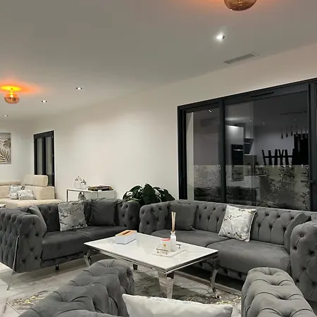 Vila Luxueuse Sans Vis A Vis 4 Chambre * Canohès